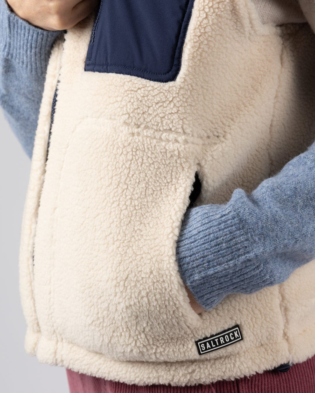 Astra Borg Womens Reversible Gilet in Navy - Image 7
