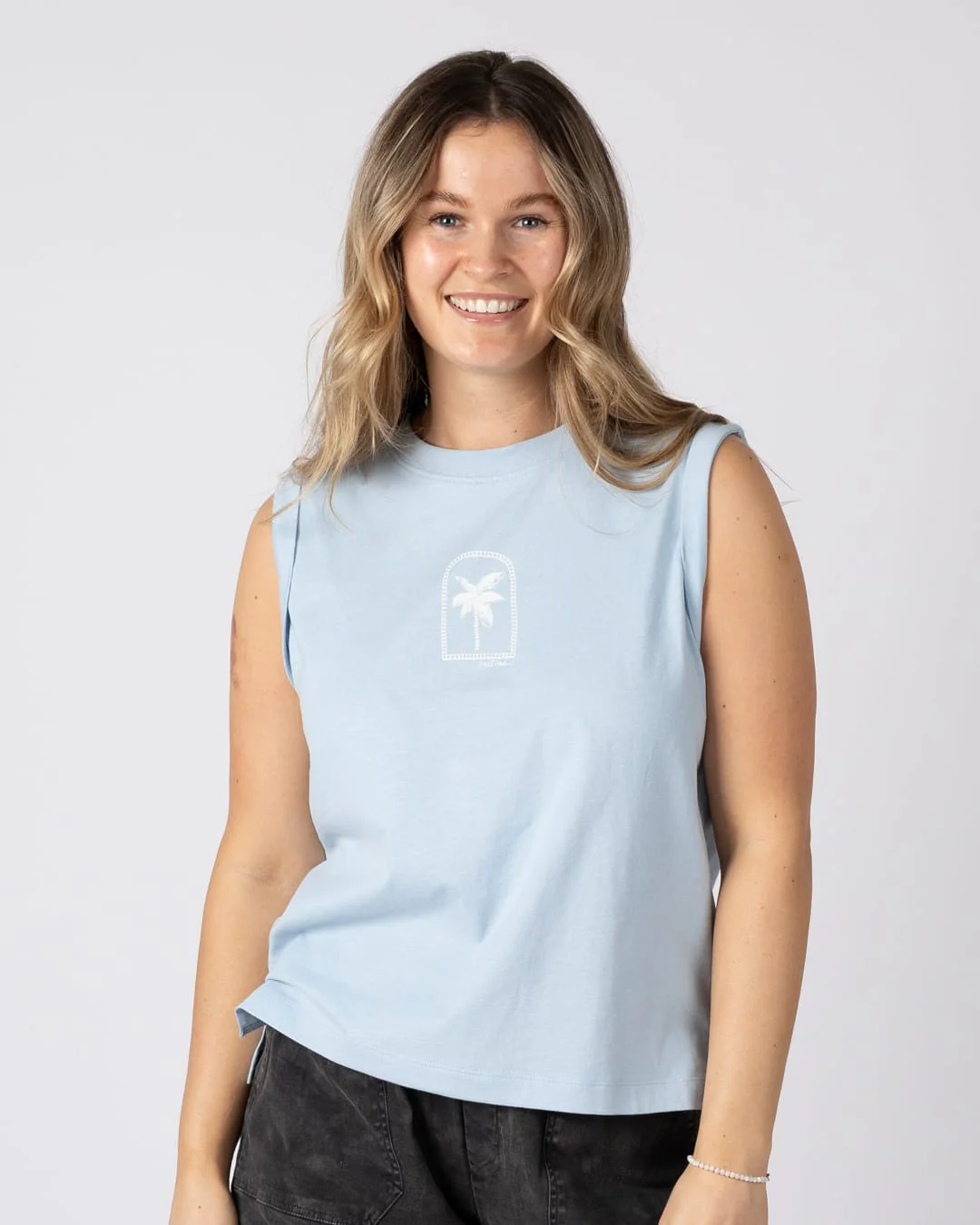 Breeze Vest Womens in Light Blue - Image 7