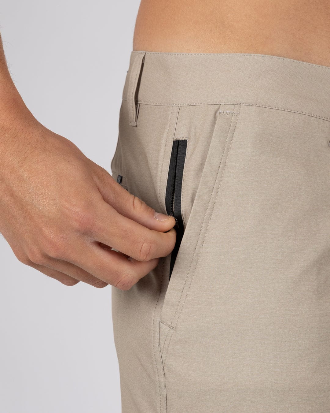 Cargo Amphibian II 21 Mens Hybrid Shorts in Light Brown - Image 5