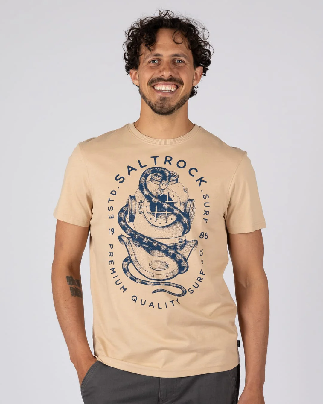 Dive Mens Short Sleeve Tee in Beige
