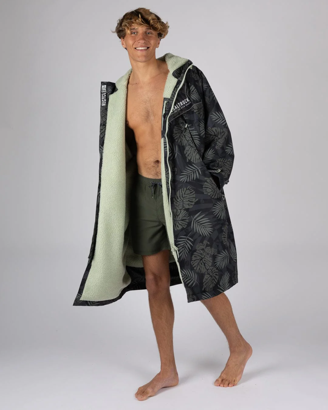 Warp Surf Changing Robe Dark Grey - Image 12