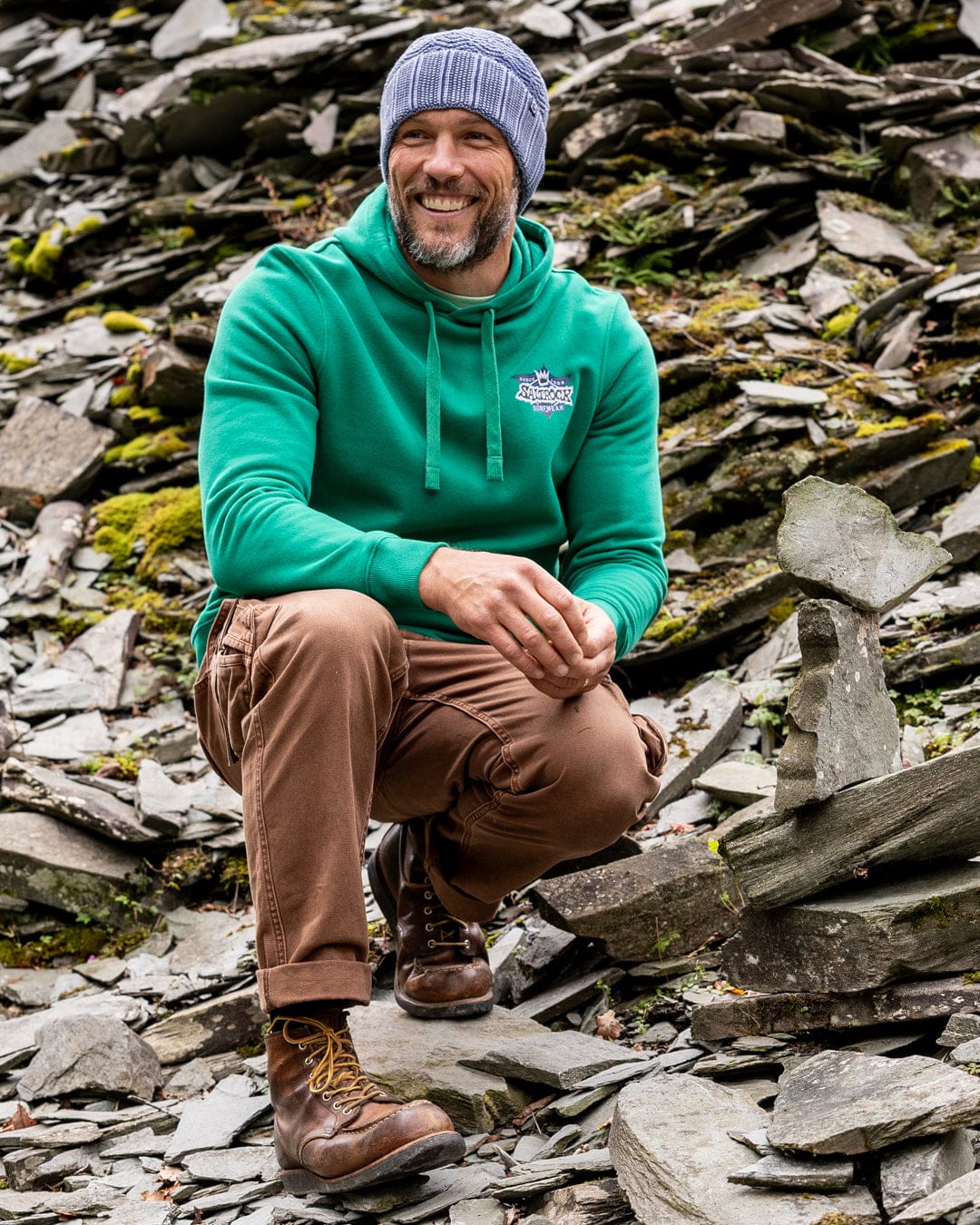 Heritage Shield Mens Pop Hoodie in Green - Image 3