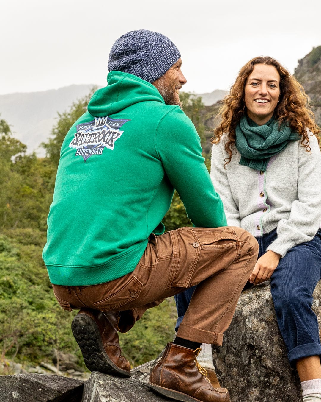 Heritage Shield Mens Pop Hoodie in Green - Image 5