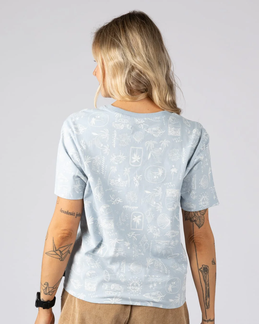Island Life Womens Short Sleeve Tee in Light Blue - Image 3