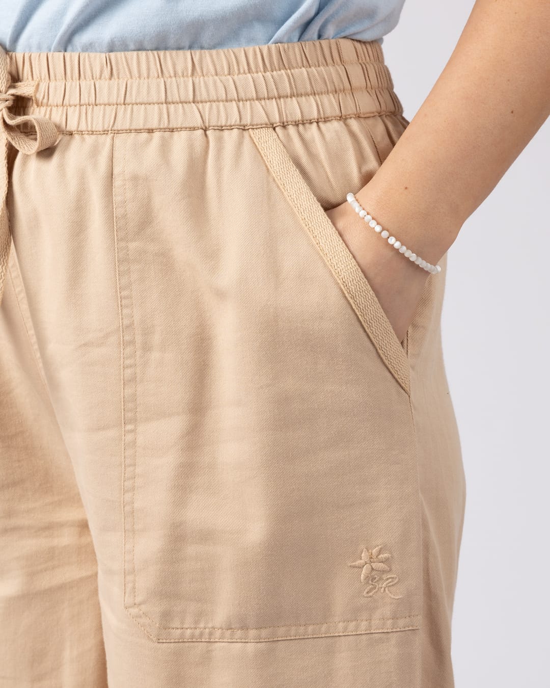Lowen Womens Trouser in Beige - Image 6
