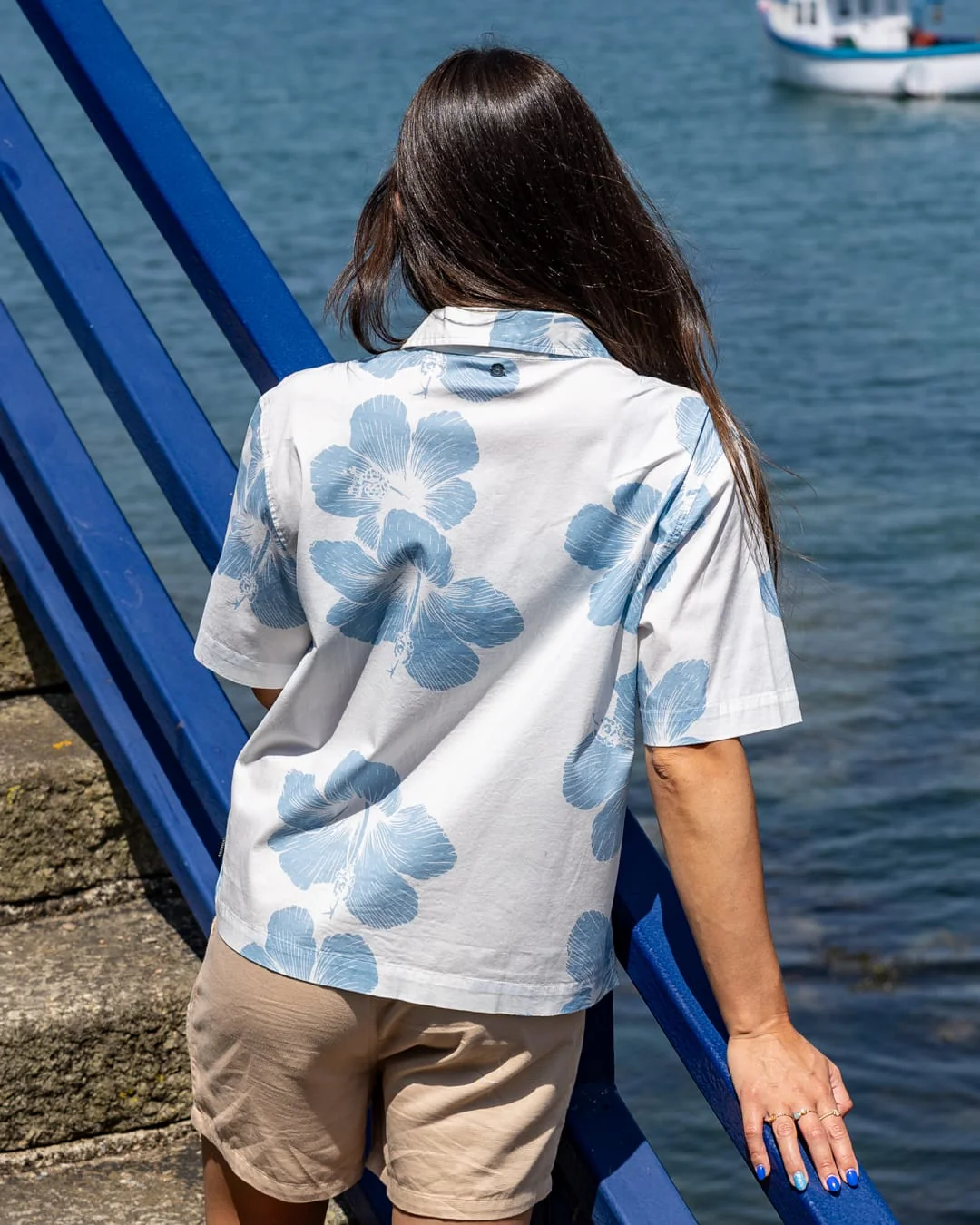 Mandaram Womens Short Sleeve Shirt in Cream - Image 2