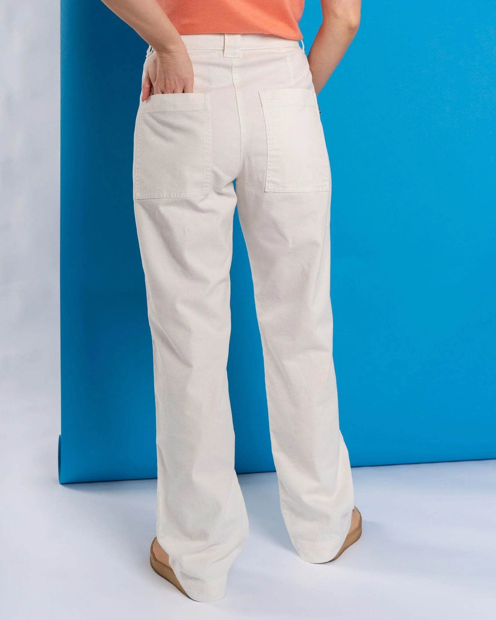 Ogden Womens Straight Leg Trousers in White - Image 5