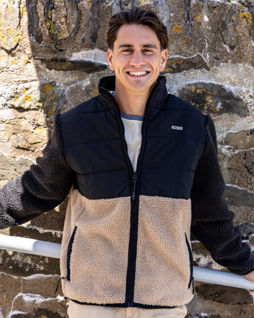 Rafe Mens Zip Fleece in Black/Beige - Image 2