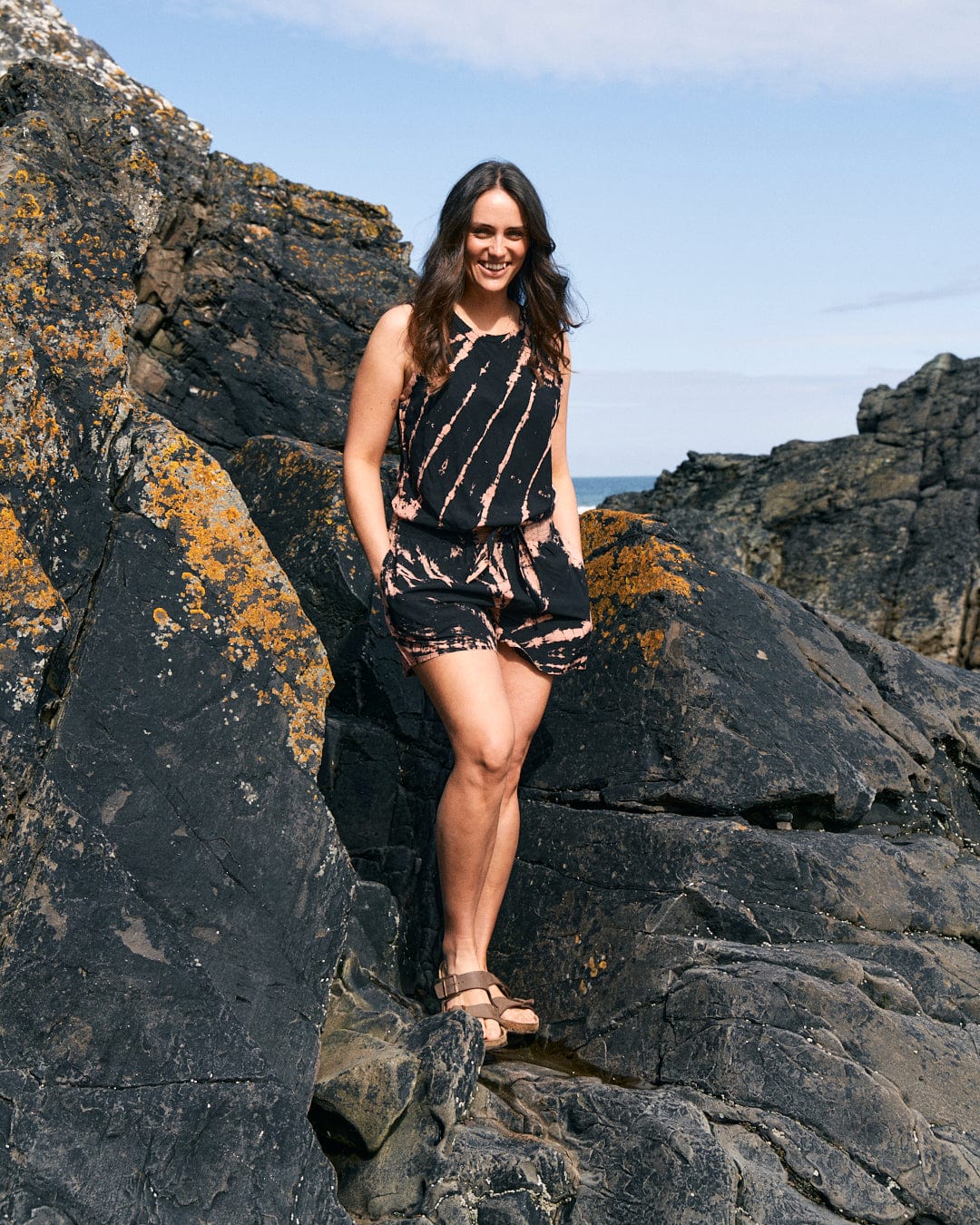 Saffron Womens Tie Front Vest in Black