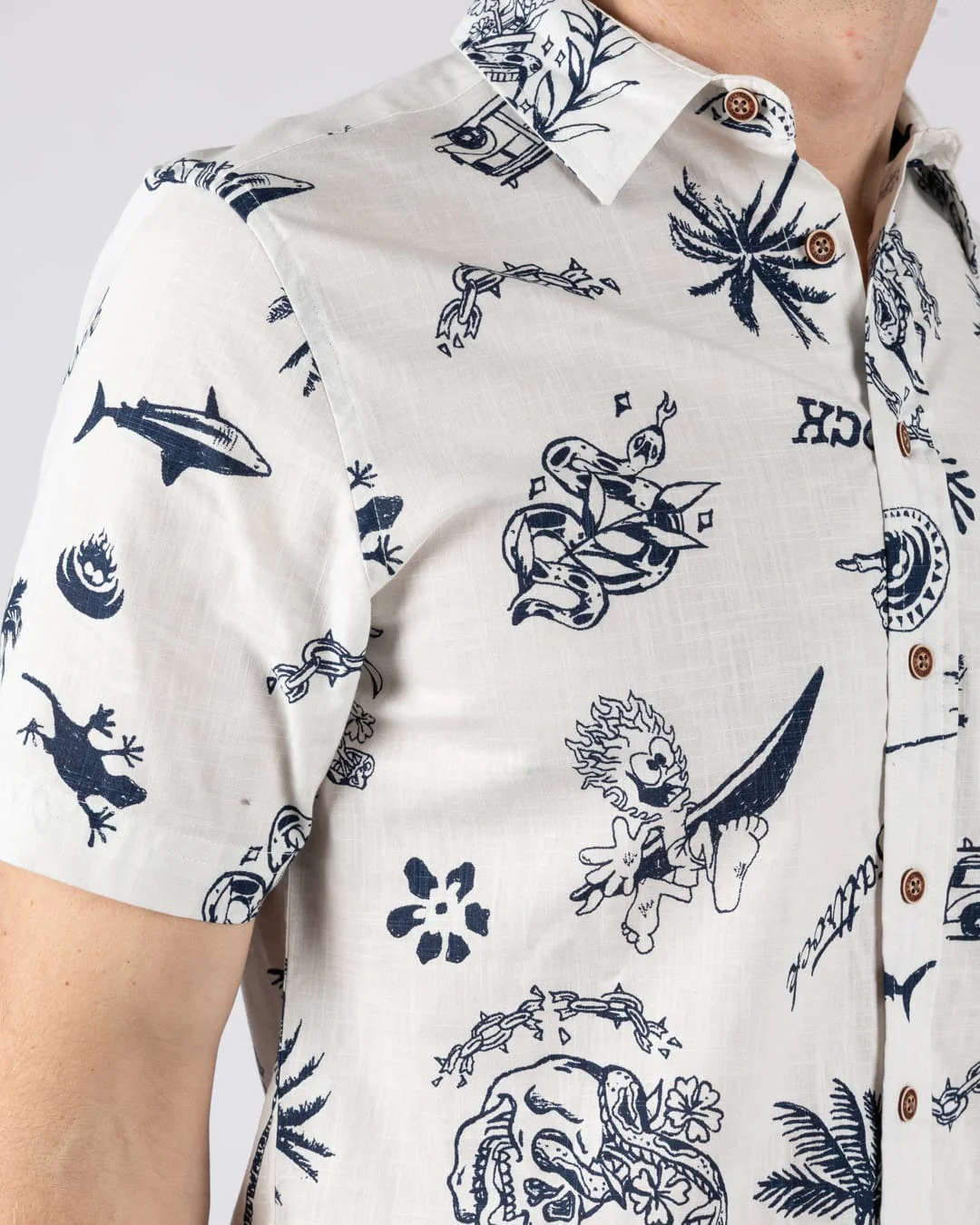 Summer Souls Mens Short Sleeve Shirt in Cream - Image 6