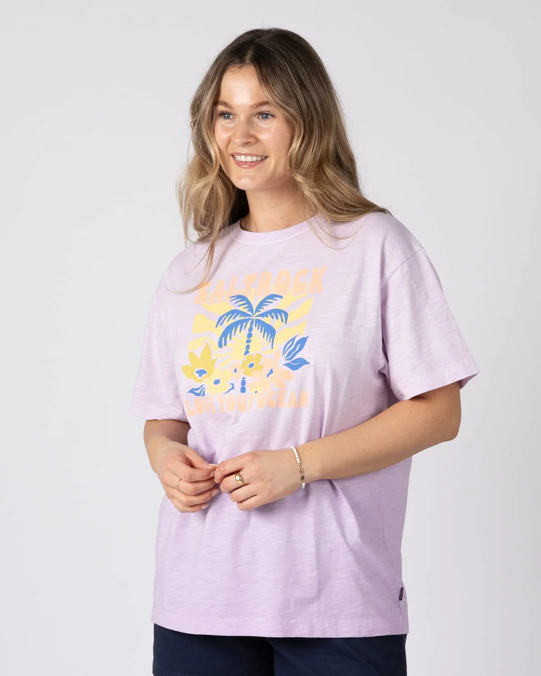 Sun Daze Womens Short Sleeve Tee in Light Purple
