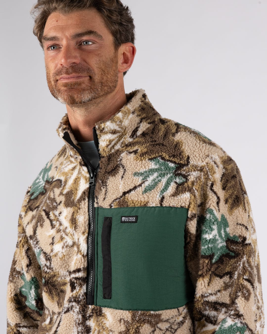 True Camo Mens 1/4 Neck Fleece in Camo - Image 2
