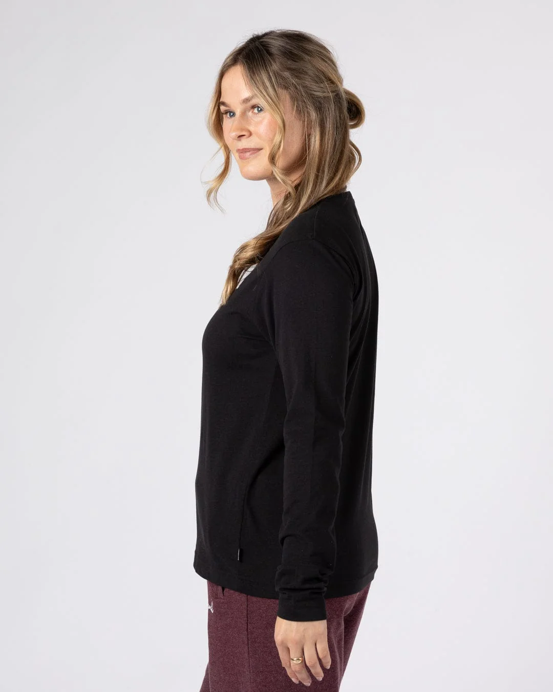 Essential Womens Long Sleeve T-Shirt in Black - Image 4
