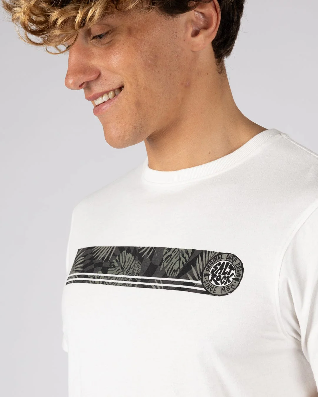 Warp Surf Stripe Mens Short Sleeve T-Shirt in Cream - Image 4