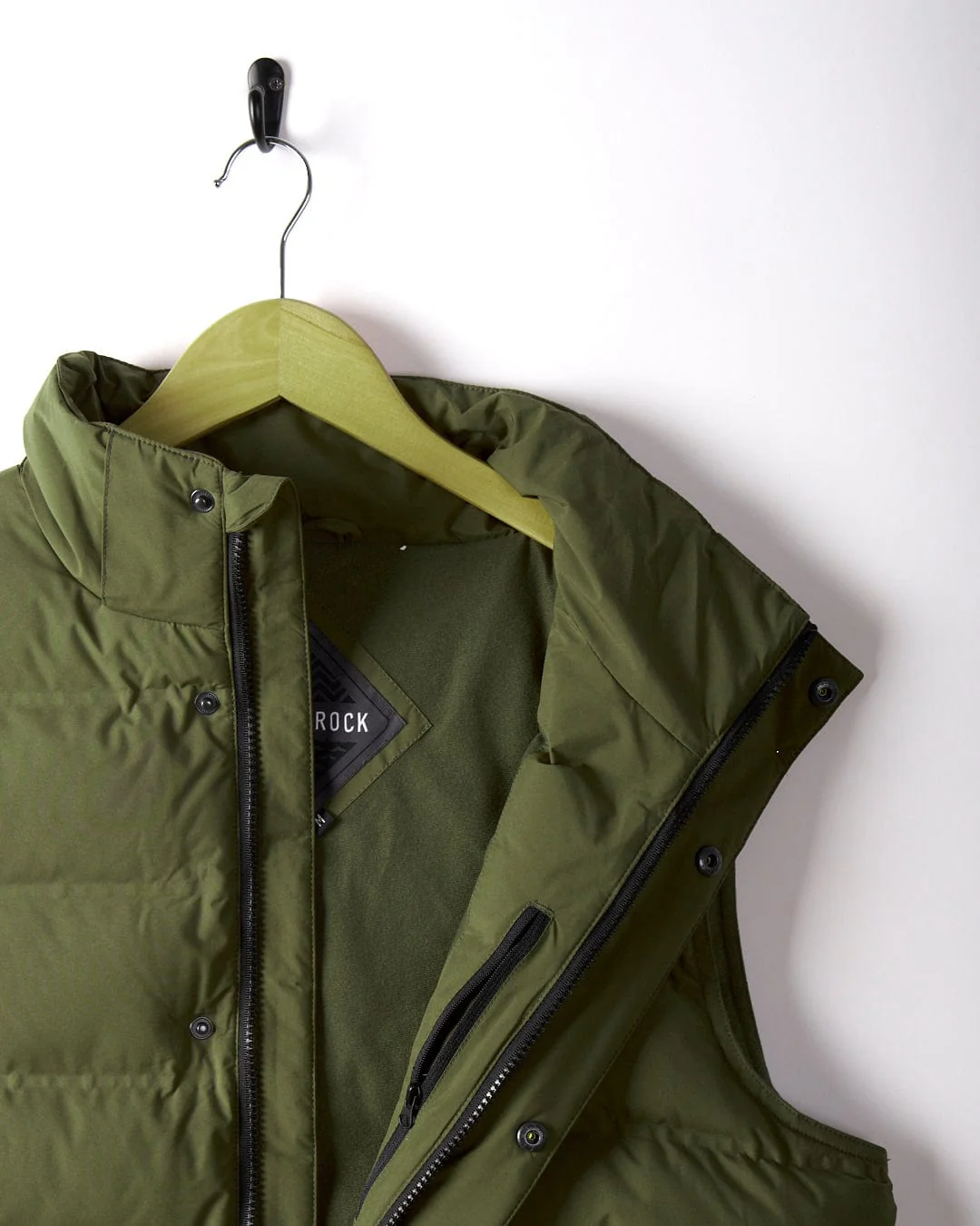 Xavier Mens Padded Gilet in Green - Image 8